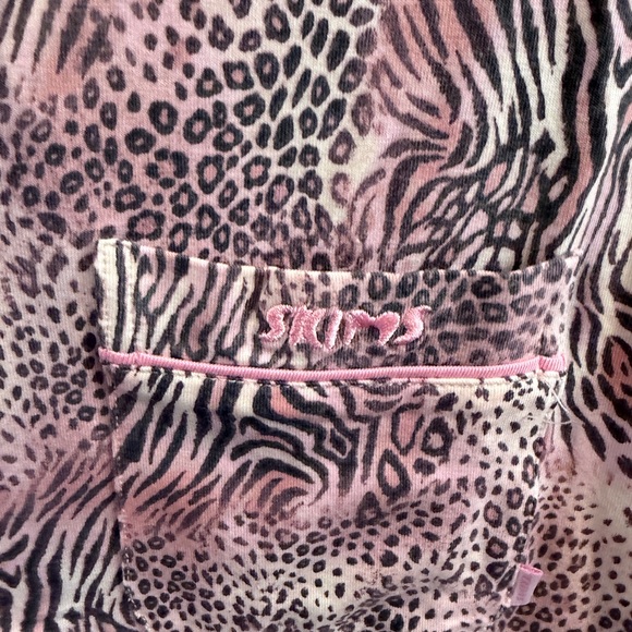 SKIMS Long Sleeve Pajama Set Bloom Animal Print NWT - Picture 8 of 10